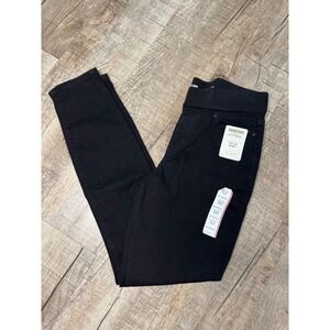 Signature by Levi Strauss Totally Shaping Pull-On Skinny Jeans Black 6M W28 L30